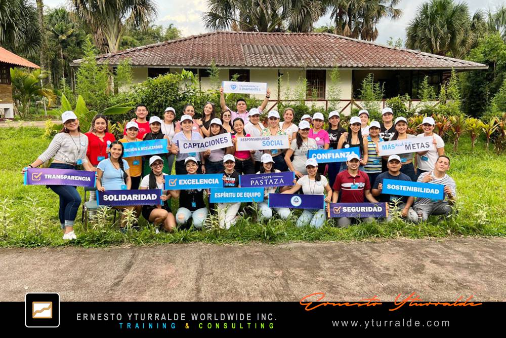 Team Building Outdoor Training | Talleres de Cuerdas Bajas con enfoque en engagement y resultados