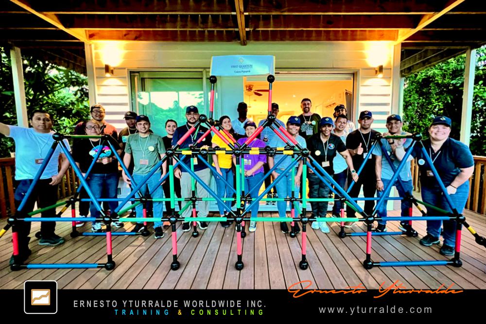 Talleres de Cuerdas Bajas en Latinoamérica | Team Building para fortalecer la confianza y cohesión en equipos de trabajo