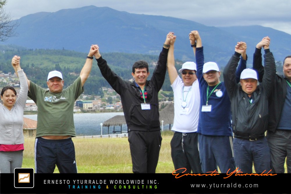 Talleres de Cuerdas Bajas en Latinoamérica | Actividades vivenciales de liderazgo y sinergia